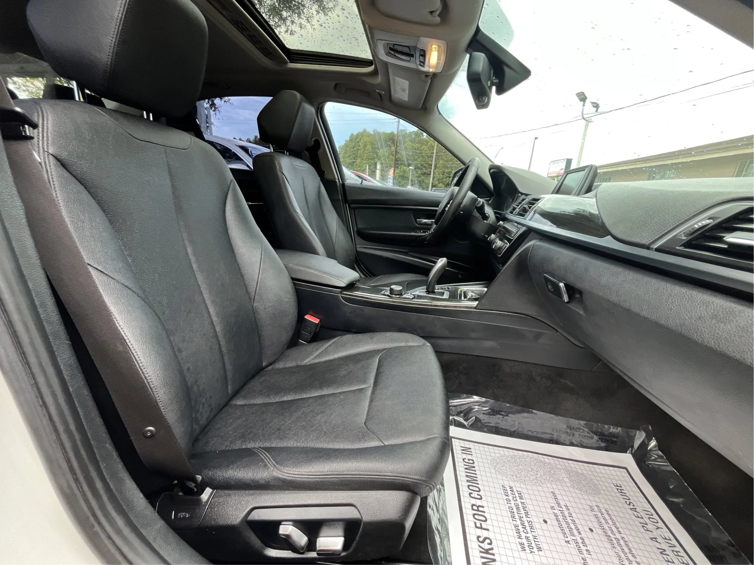Used 2018 BMW 320i Sedan RWD image 21