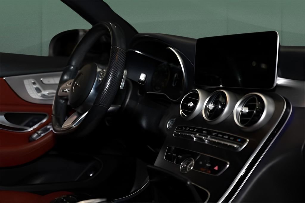 Used 2021 Mercedes-Benz C 300 C 300 image 23