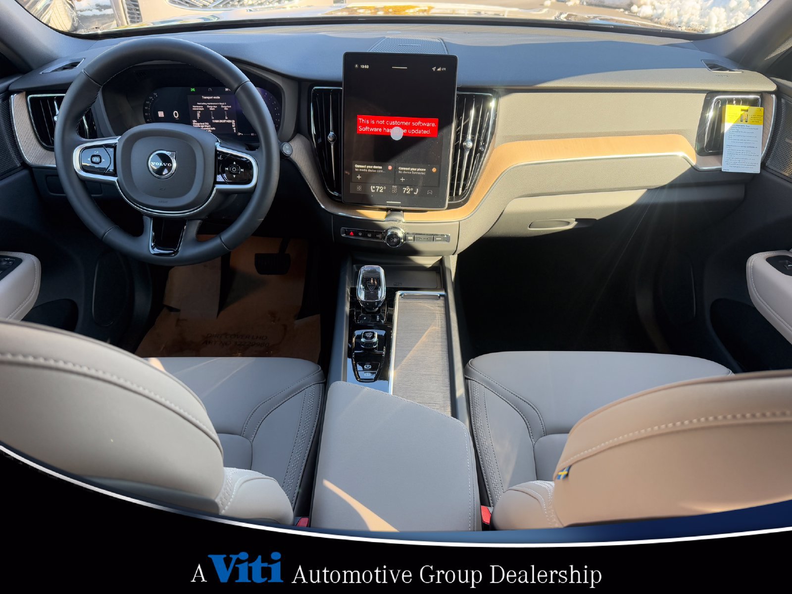 Used 2026 Volvo XC60 B5 Plus w/ Protection Package Premier AWD/4WD image 2