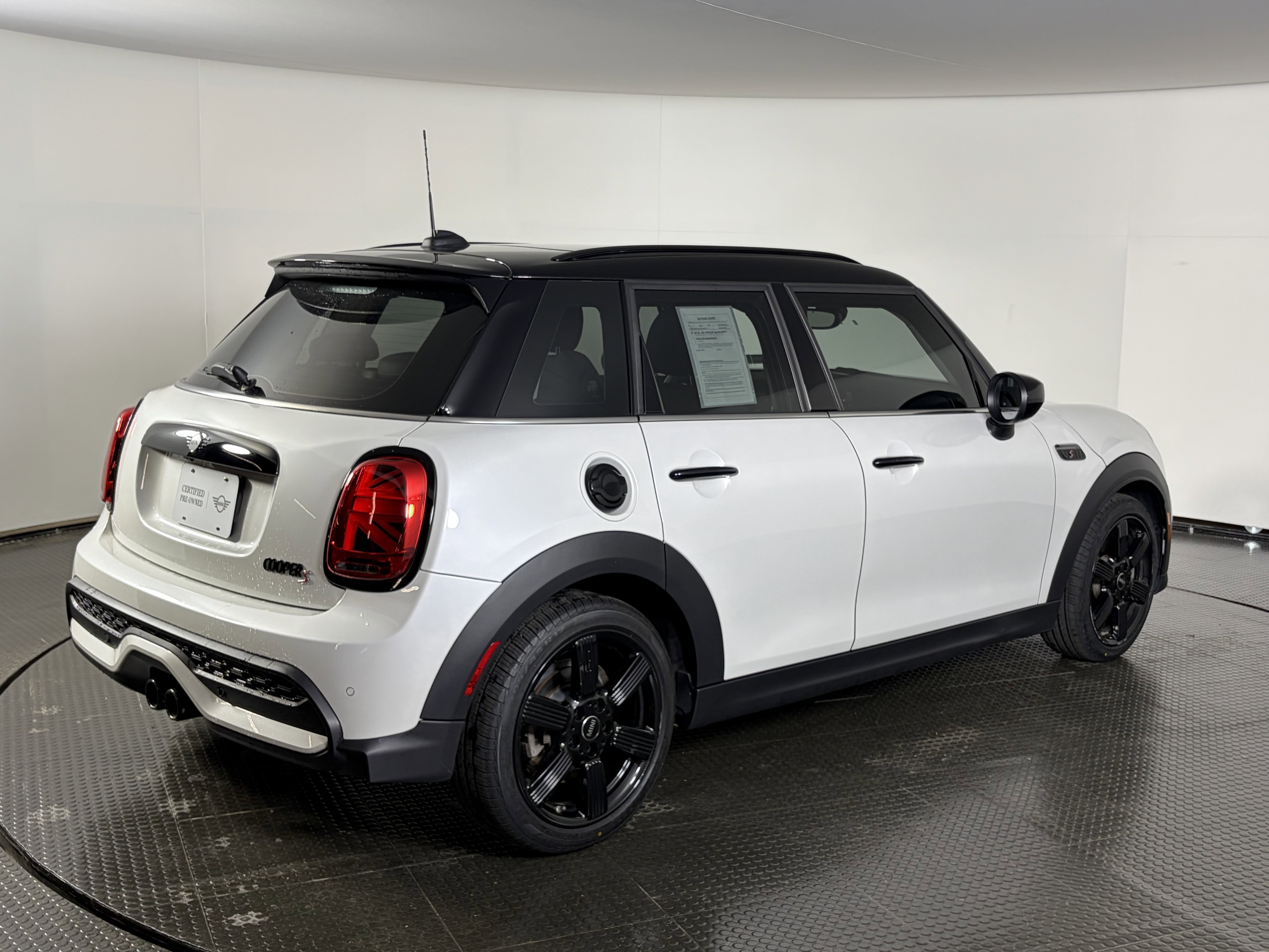Used 2024 MINI Cooper S FWD image 5