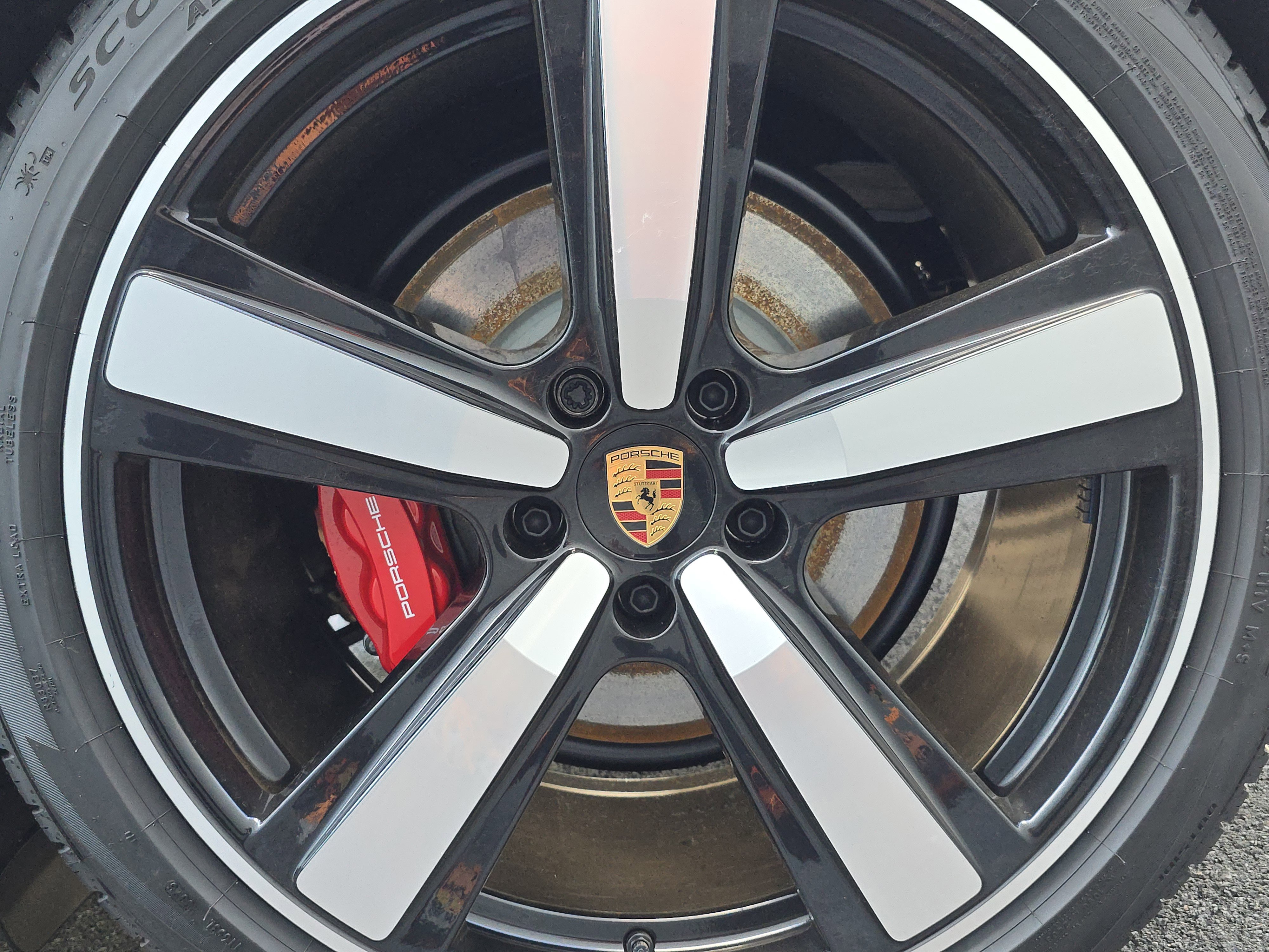 New 2026 Porsche Cayenne GTS AWD/4WD image 12