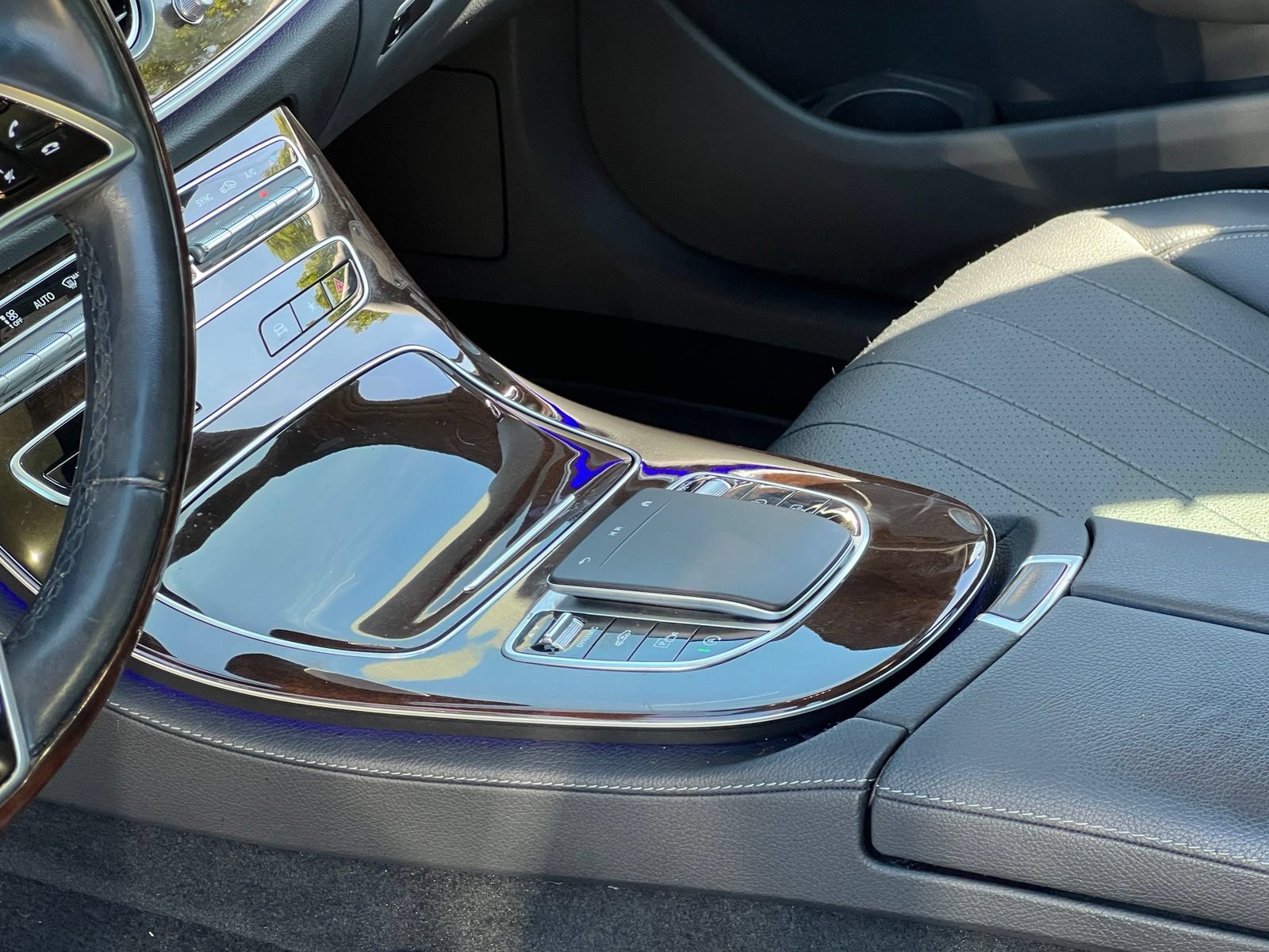 Used 2021 Mercedes-Benz E 450 4MATIC Sedan image 33