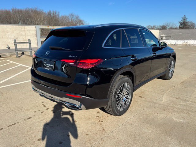 Used 2026 Mercedes-Benz GLC 300 4MATIC image 3