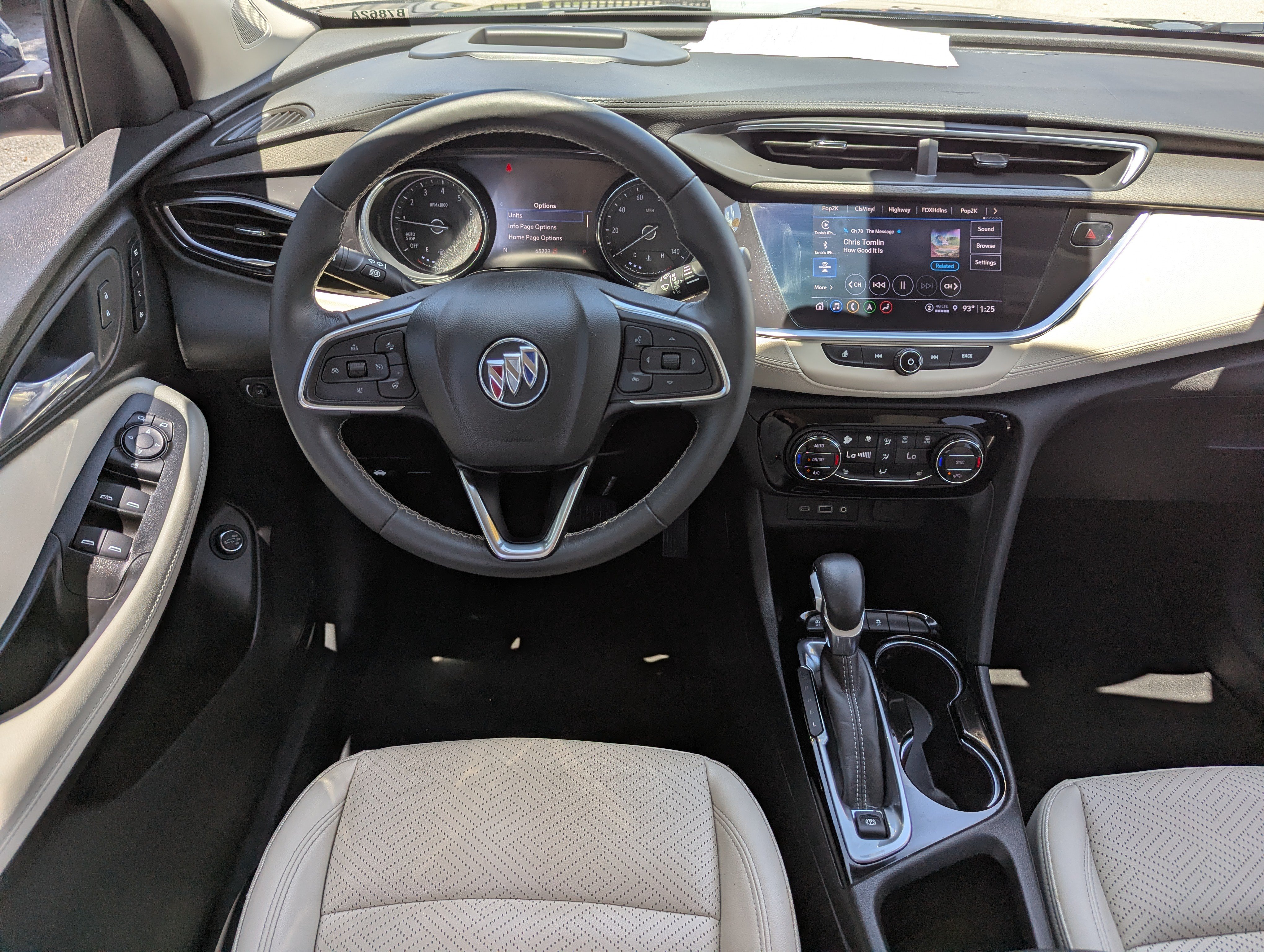 Used 2022 Buick Encore GX Essence w/ Advanced Technology Package FWD image 12
