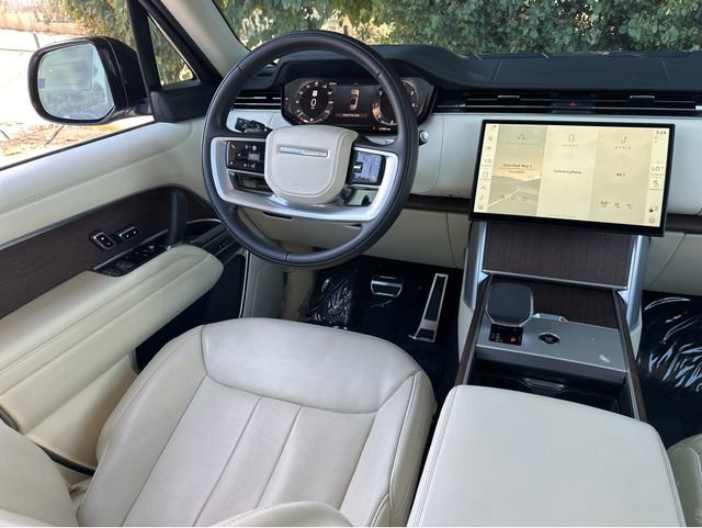 Used 2024 Land Rover Range Rover SE image 12