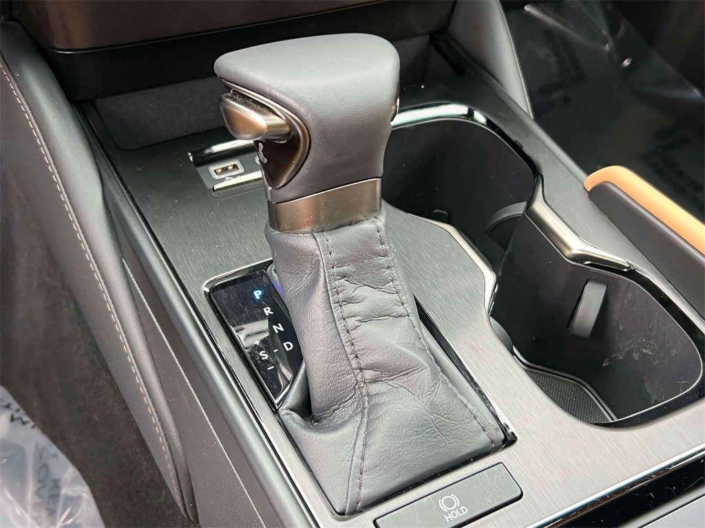 Certified 2023 Lexus ES 350 w/ Premium Package image 31