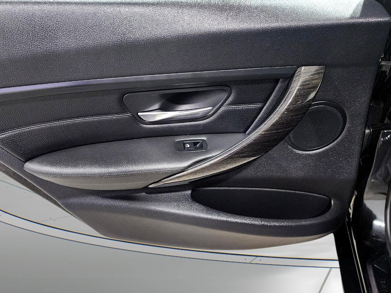 Used 2015 BMW 328i xDrive Wagon image 32