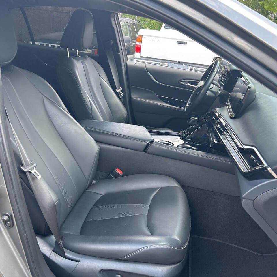 Used 2022 Toyota Mirai w/ Advanced Technology Package RWD image 17