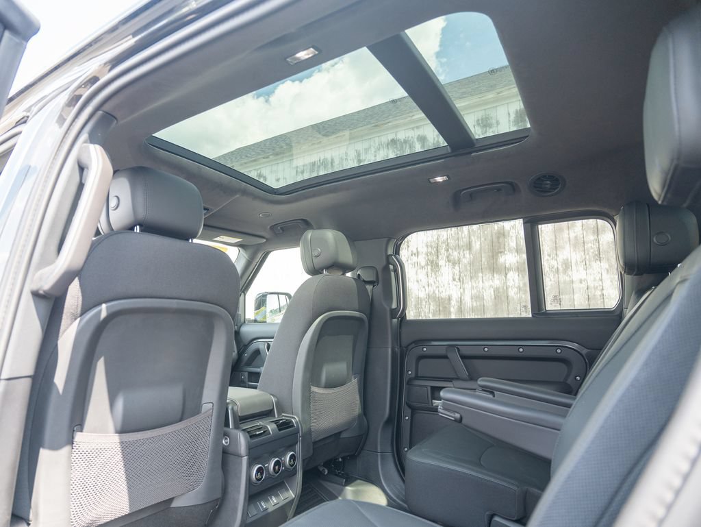 New 2026 Land Rover Defender 130 V8 AWD/4WD image 21