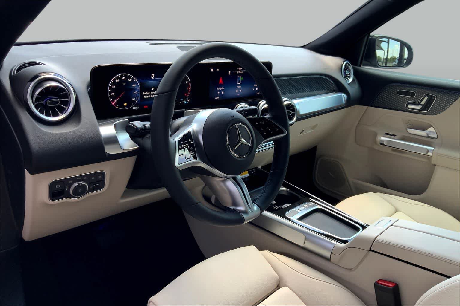 Used 2025 Mercedes-Benz GLB 250 image 10