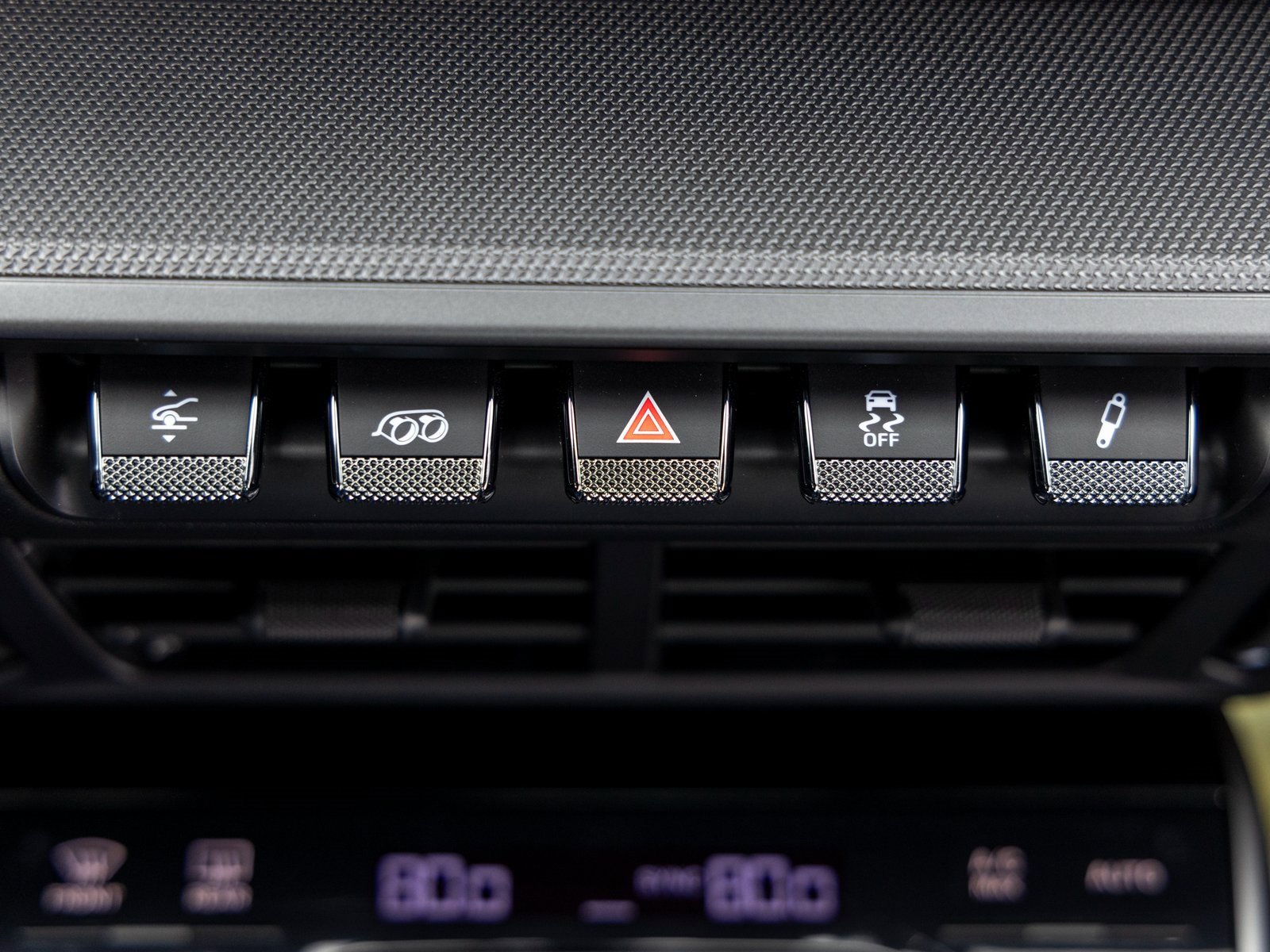 Certified 2025 Porsche 911 Carrera image 38