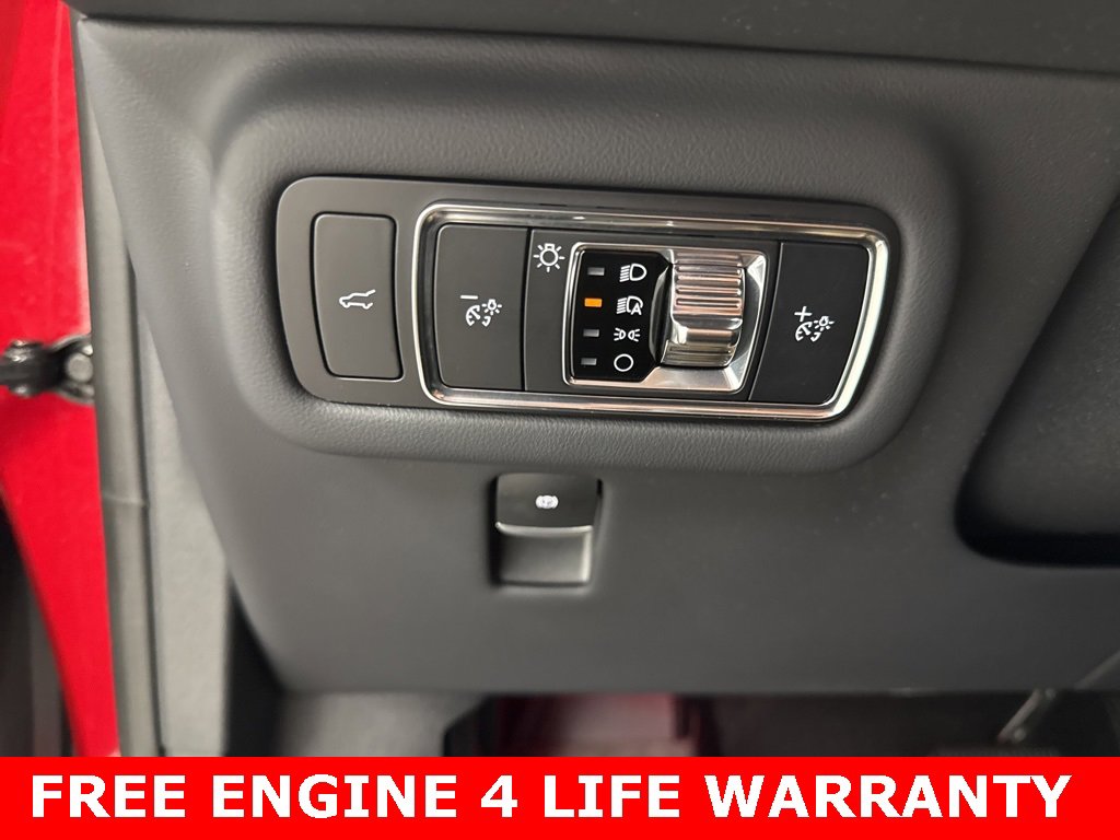 Used 2024 Lincoln Nautilus Reserve w/ Equipment Group 202A image 11