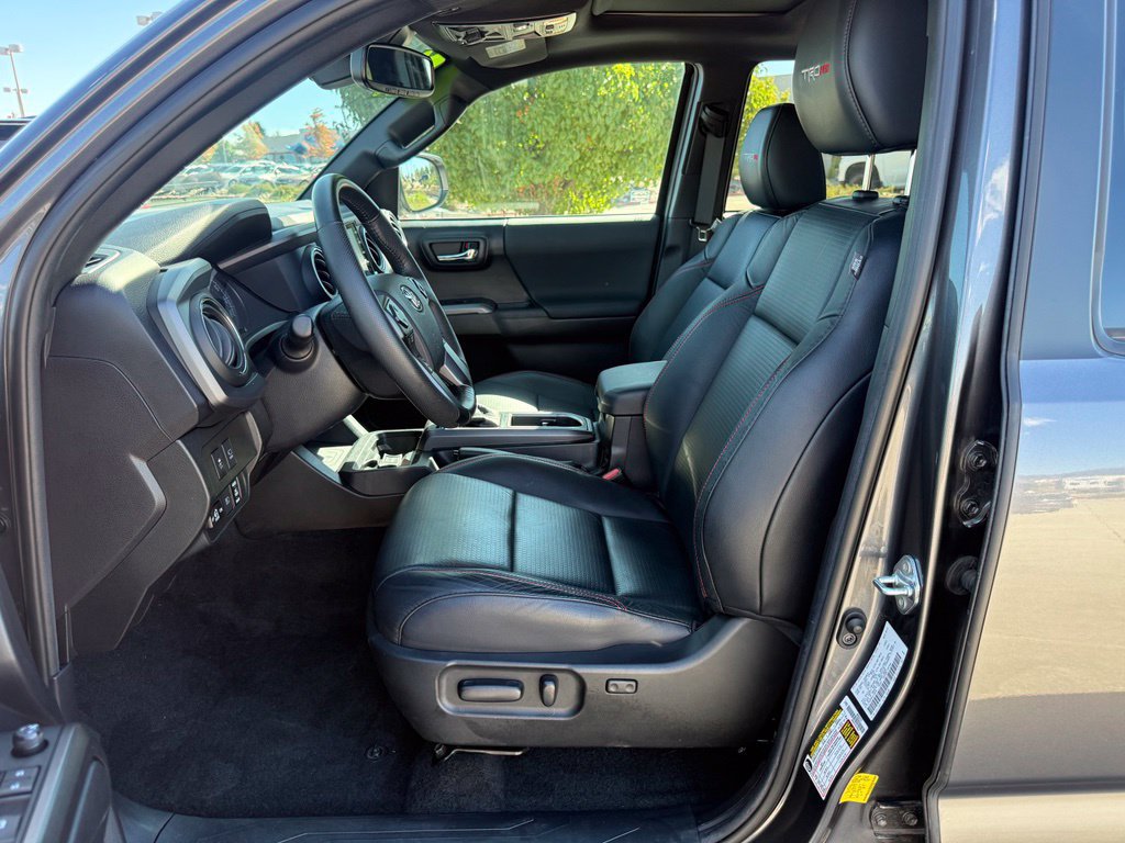 Used 2021 Toyota Tacoma TRD Pro AWD/4WD image 12