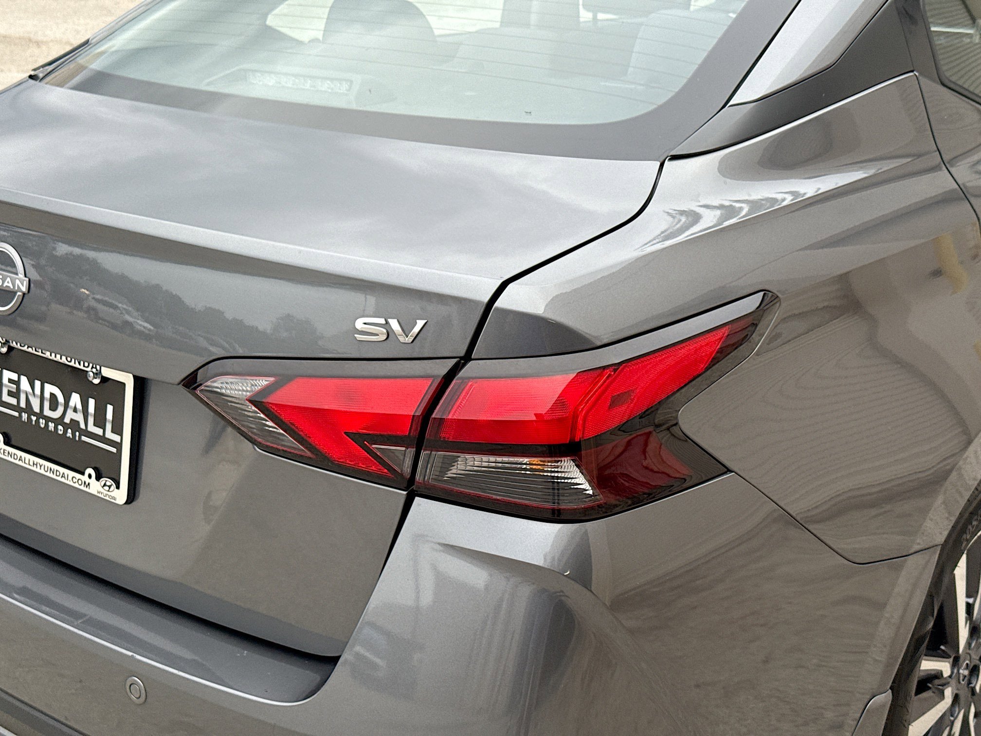 Used 2023 Nissan Versa SV w/ Trunk Package image 24