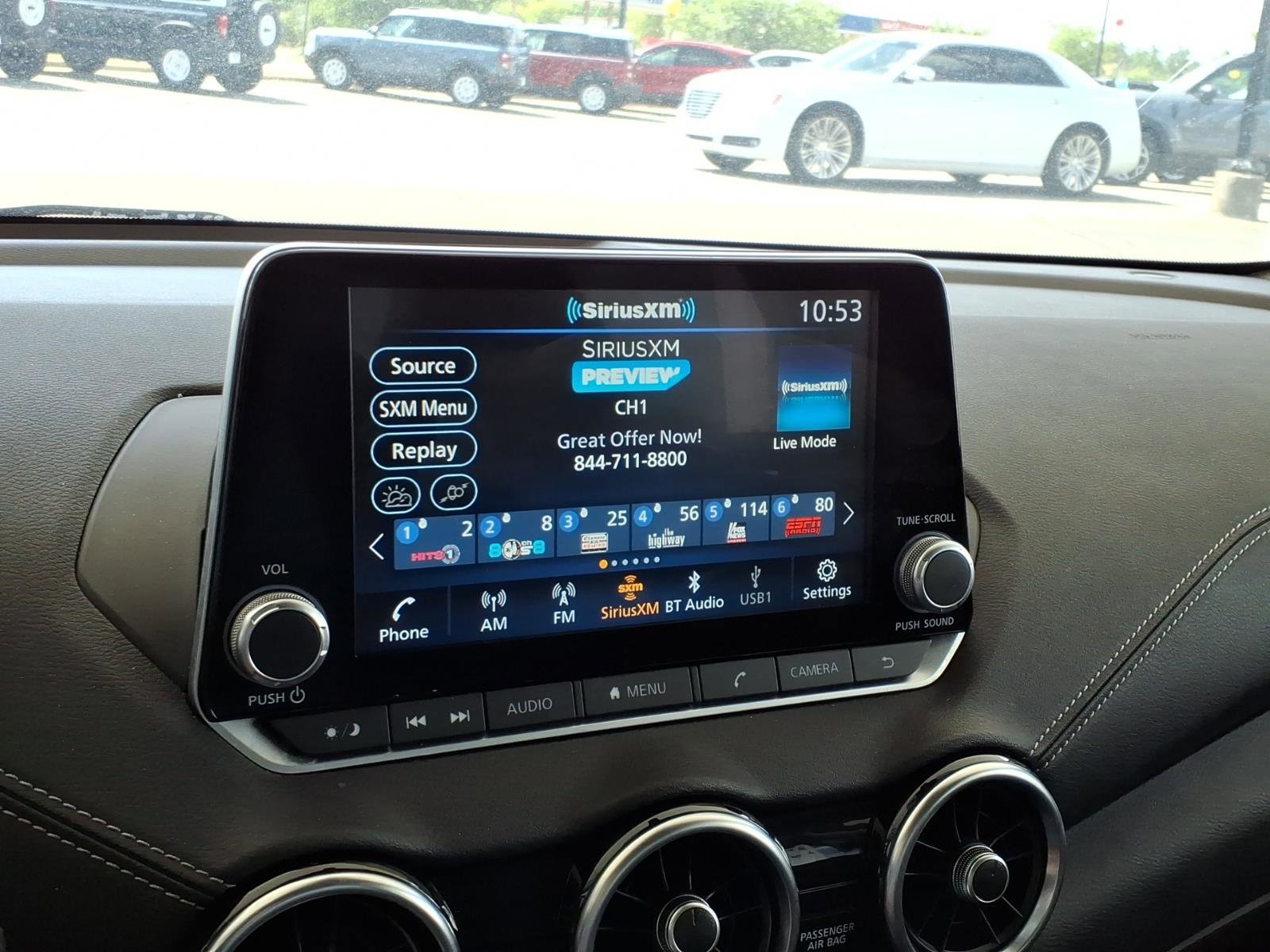 Used 2025 Nissan Sentra SV FWD image 9
