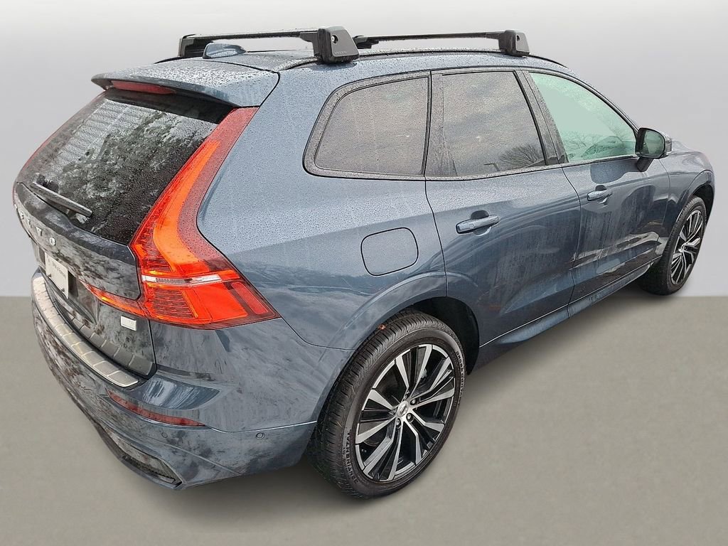 Used 2023 Volvo XC60 T8 Plus image 4