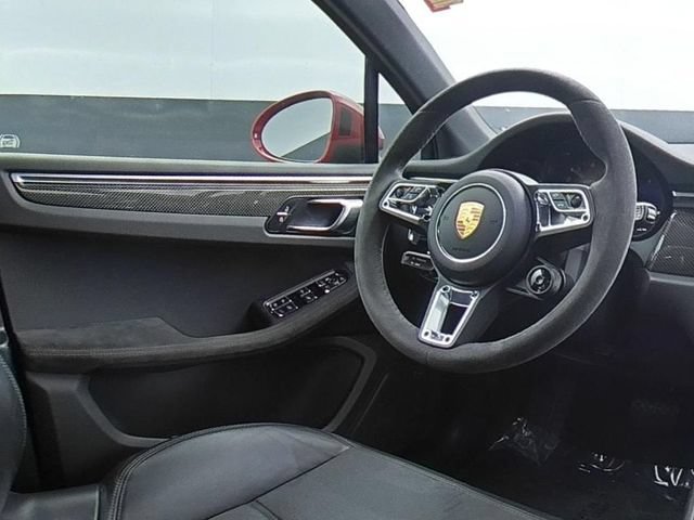 Used 2021 Porsche Macan GTS w/ Sport Chrono Package AWD/4WD image 17