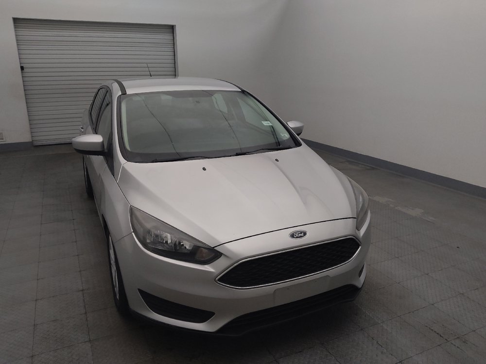 Used 2018 Ford Focus SE FWD image 14