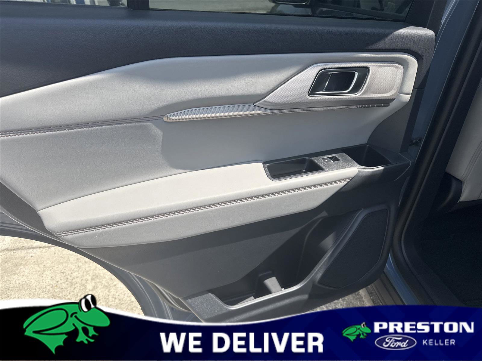 New 2025 Ford Explorer Active w/ Active Comfort Package image 21