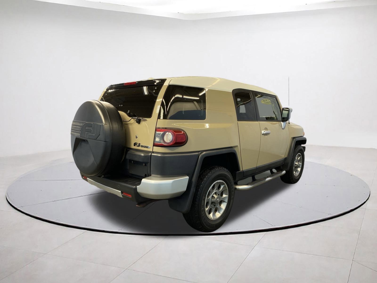 Used 2013 Toyota FJ Cruiser 4WD image 6