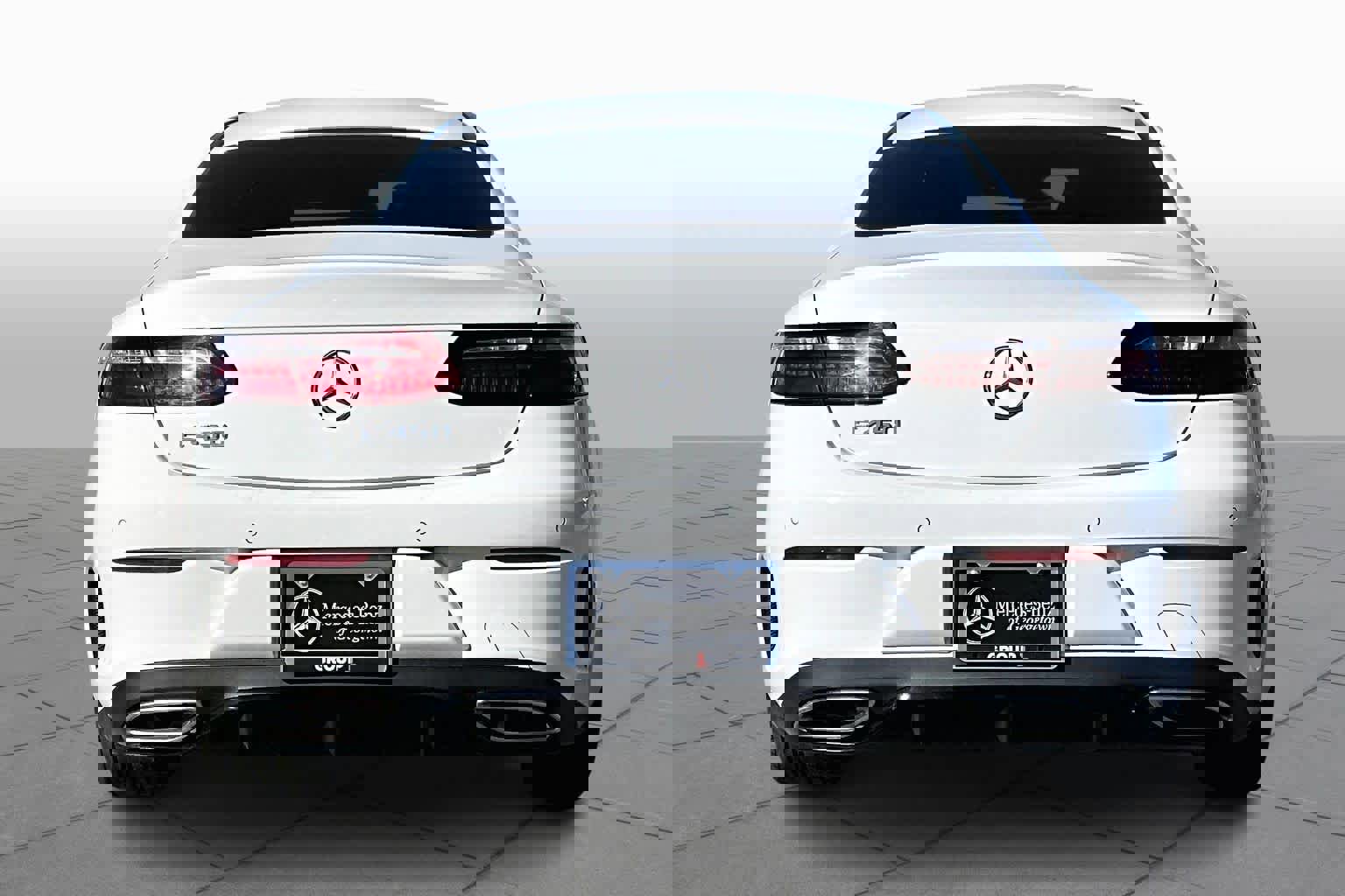 Used 2022 Mercedes-Benz E 450 Coupe image 4