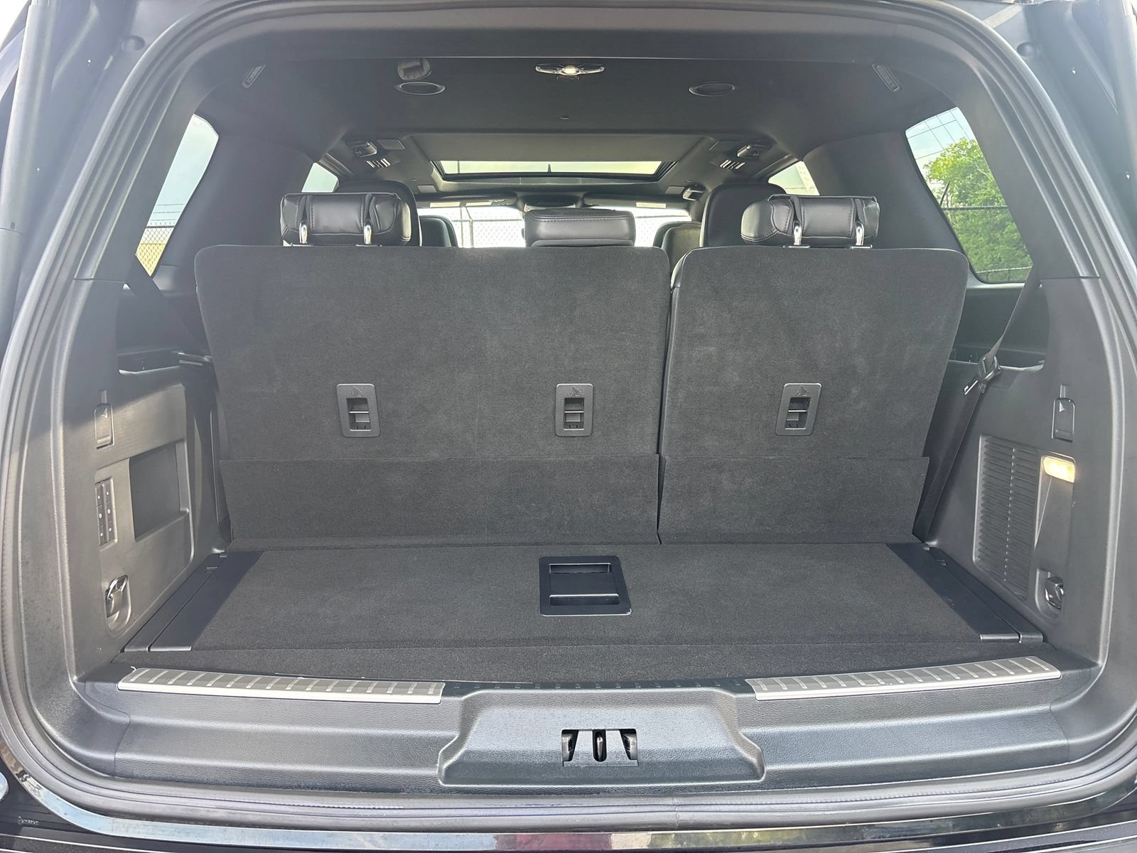 Certified 2023 Lincoln Navigator Reserve AWD/4WD image 12