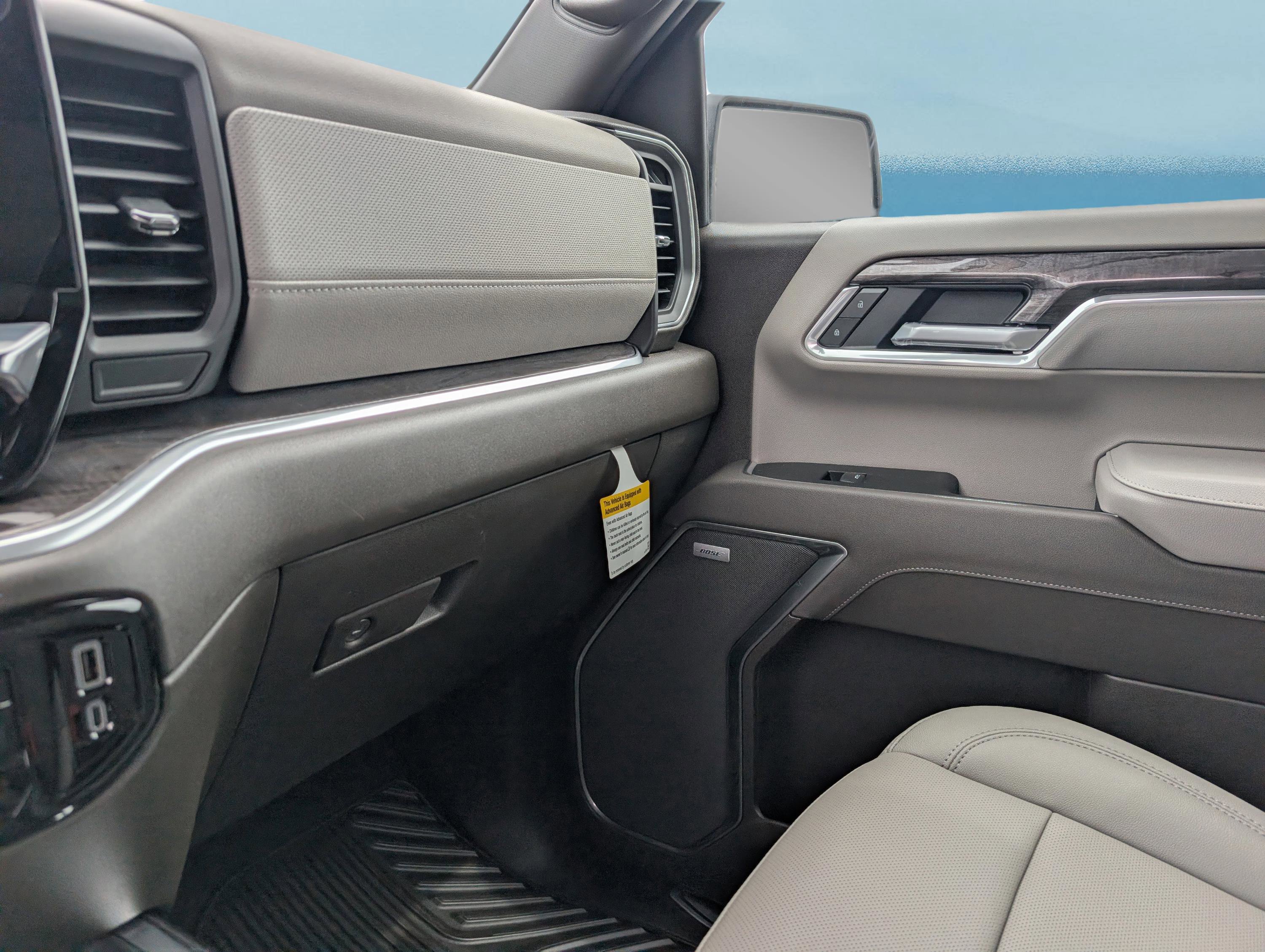 New 2026 Chevrolet Silverado 1500 LTZ w/ LTZ Premium Package image 31