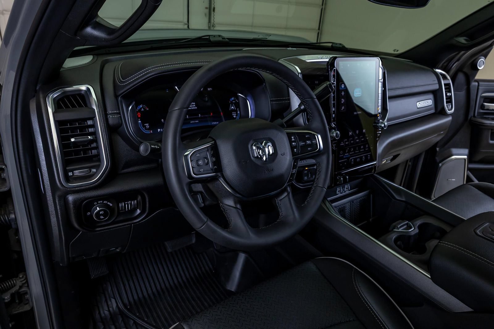 Used 2026 RAM 3500 Laramie AWD/4WD image 16