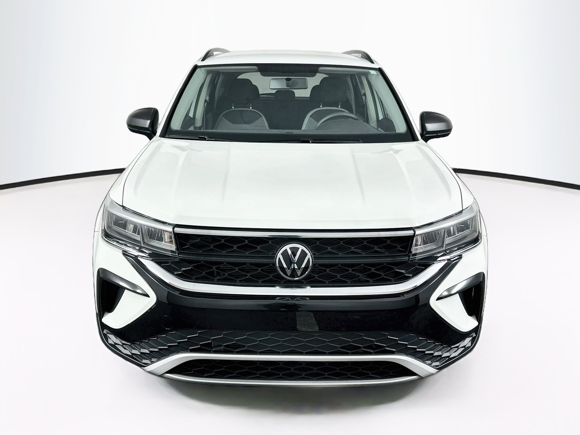Used 2022 Volkswagen Taos S FWD image 2