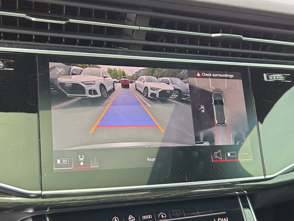 Used 2021 Audi Q7 3.0T Premium Plus image 15