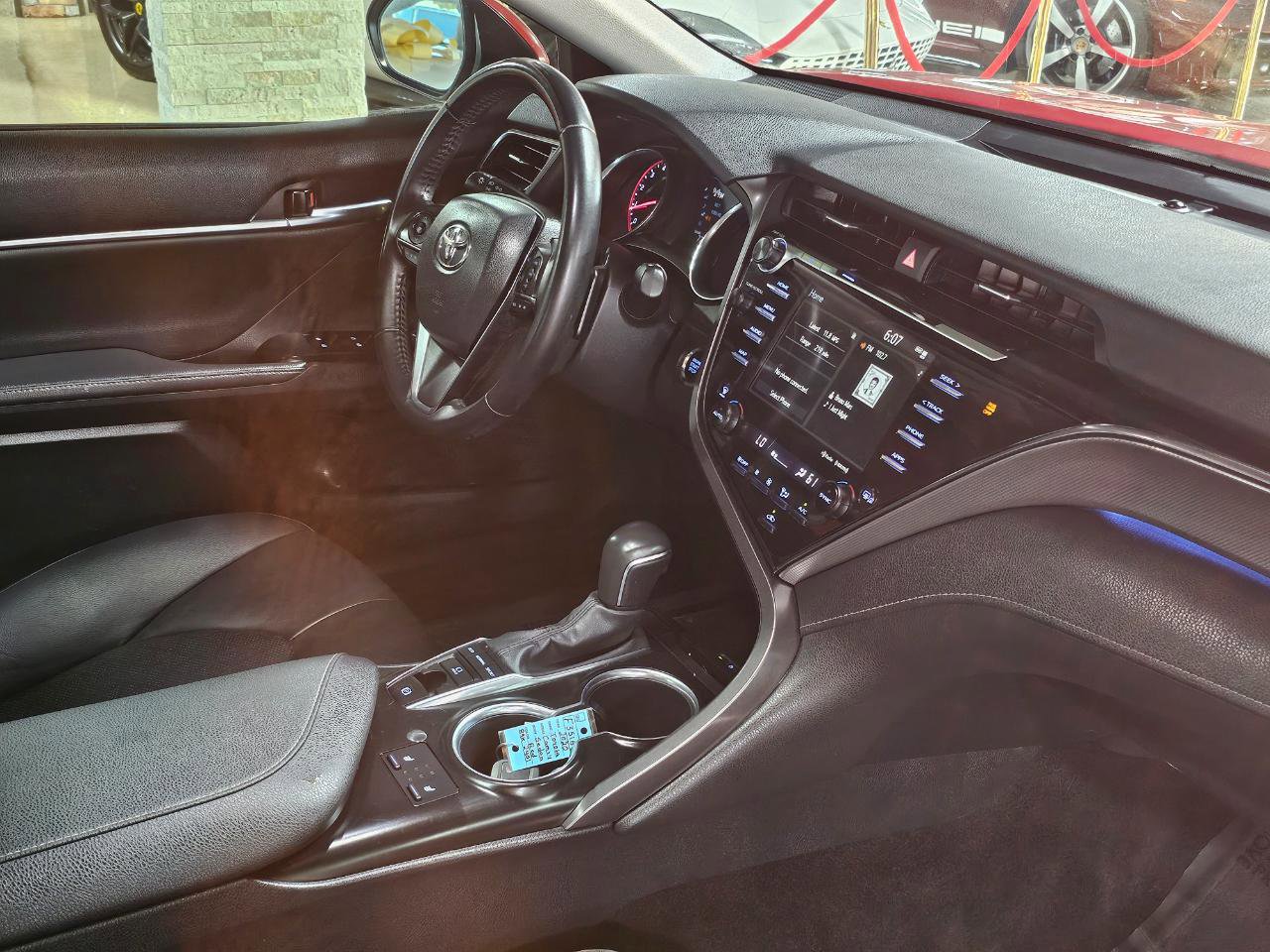 Used 2020 Toyota Camry XSE image 13