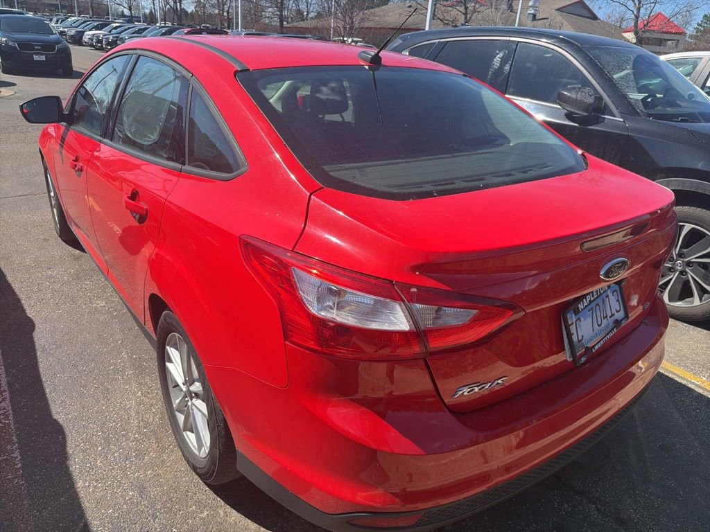Used 2012 Ford Focus SE FWD image 2