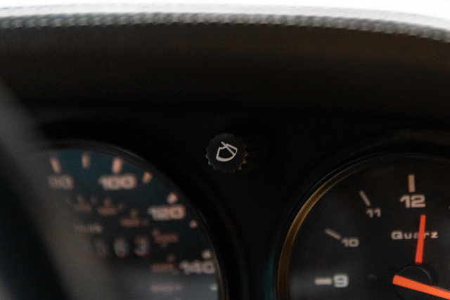 Used 1993 Porsche 911 Carrera image 75