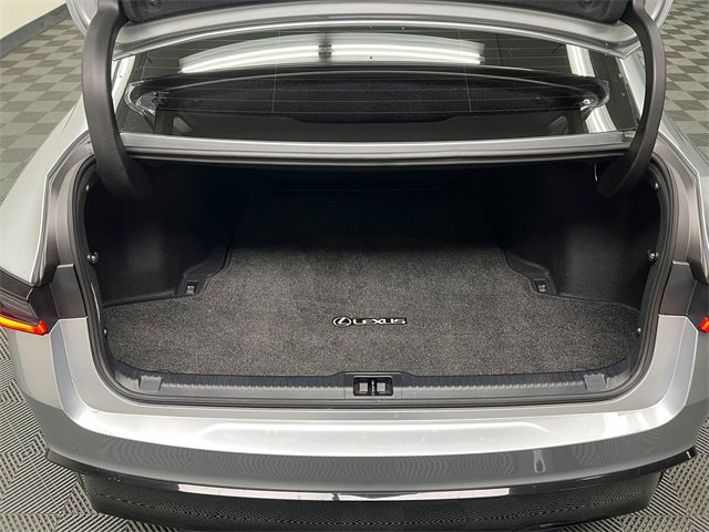 Certified 2024 Lexus IS 300 F Sport image 8