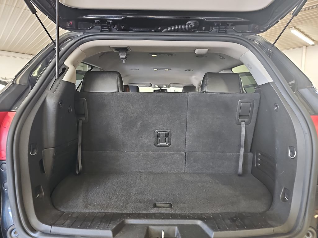 Used 2009 Chevrolet Traverse LT FWD image 13