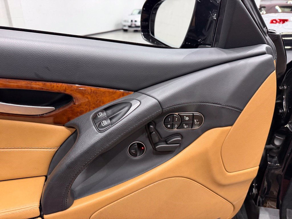 Used 2012 Mercedes-Benz SL 550 image 26