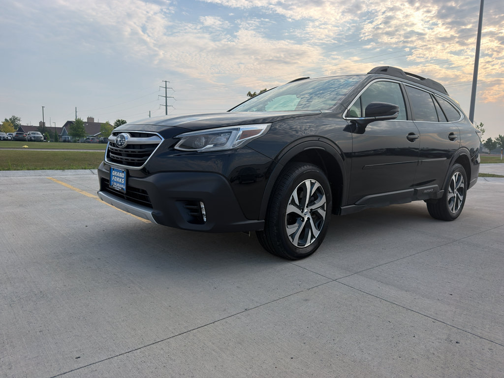 Used 2021 Subaru Outback Limited AWD/4WD image 2