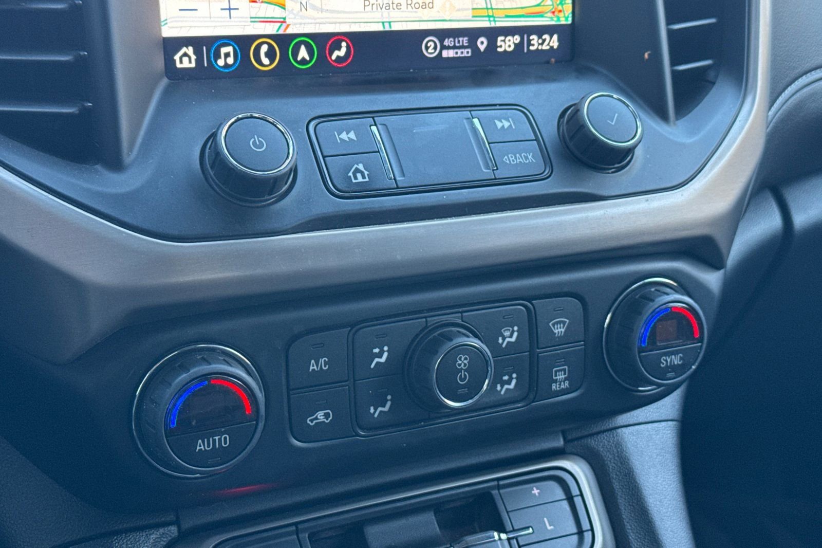 Used 2023 GMC Acadia Denali w/ Black Diamond Edition image 30