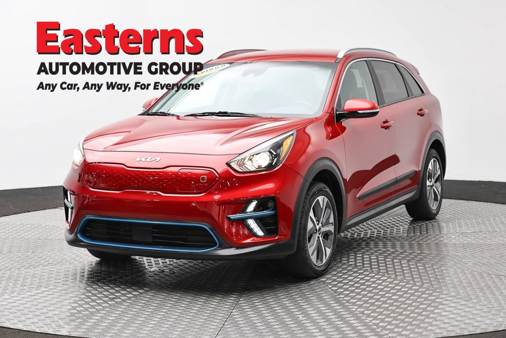 Used 2022 Kia Niro EX w/ Cold Weather Package FWD image 1