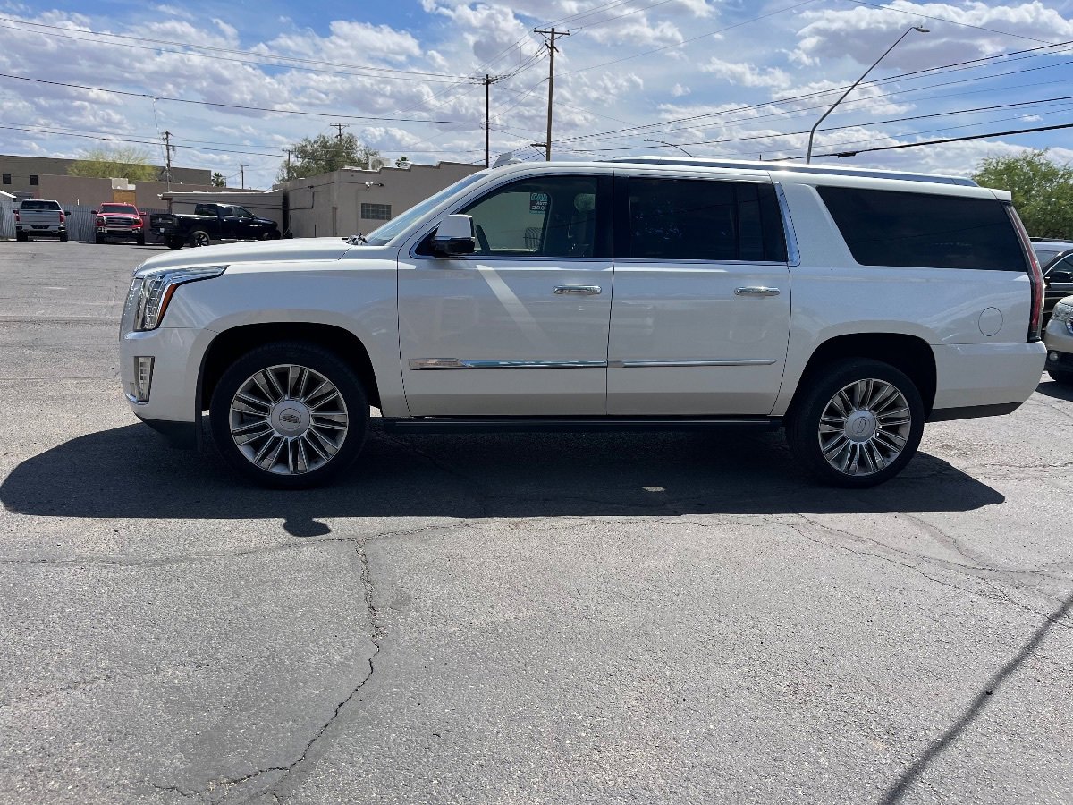 Used 2015 Cadillac Escalade ESV Platinum AWD/4WD image 6