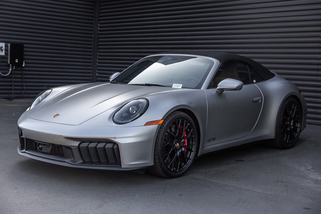 Used 2025 Porsche 911 Carrera GTS image 1