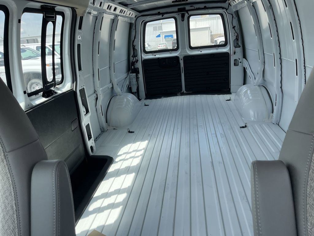 New 2025 Chevrolet Express 3500 Extended w/ Driver Convenience Package RWD image 16