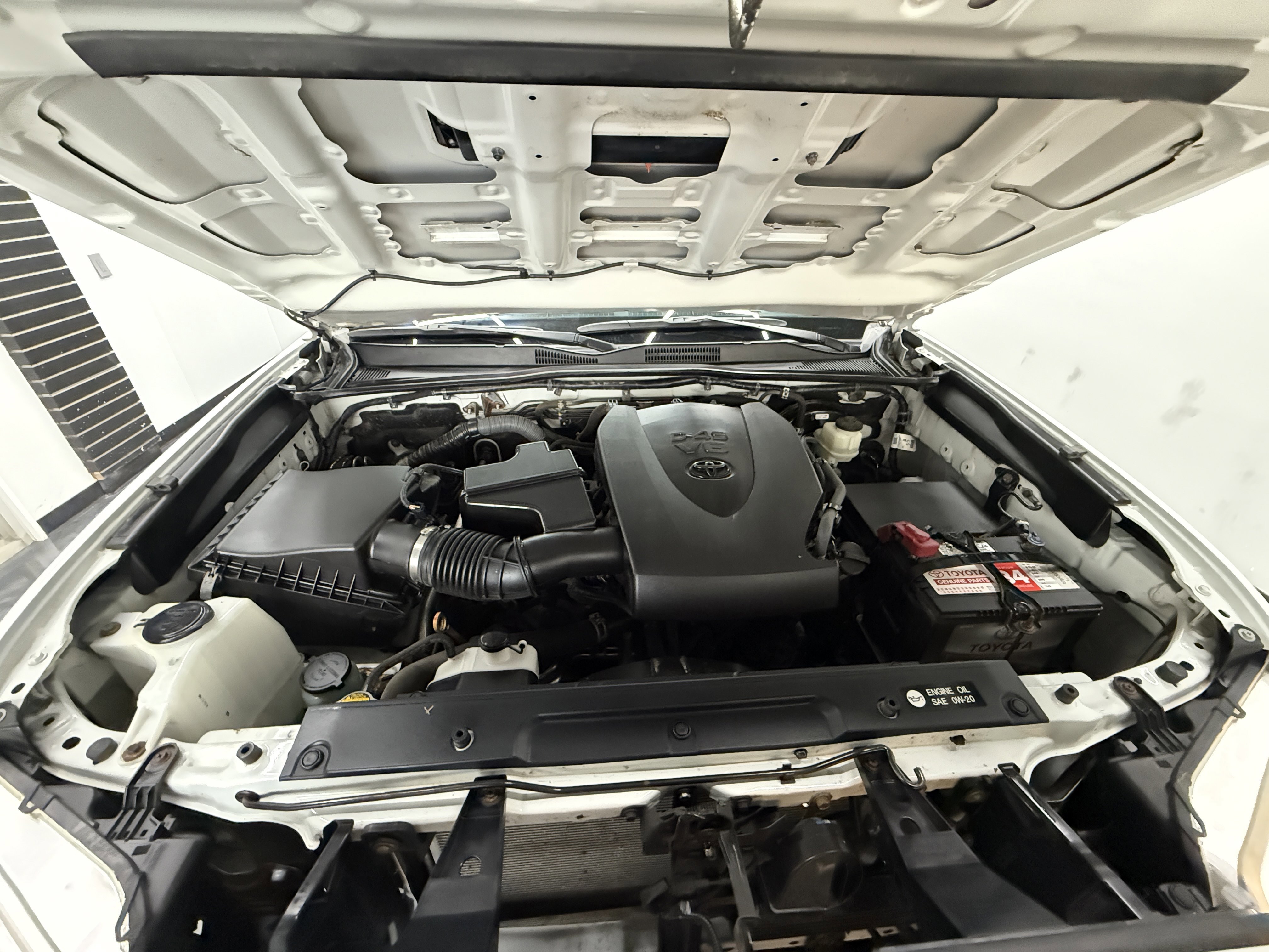 Used 2017 Toyota Tacoma TRD Off-Road image 9