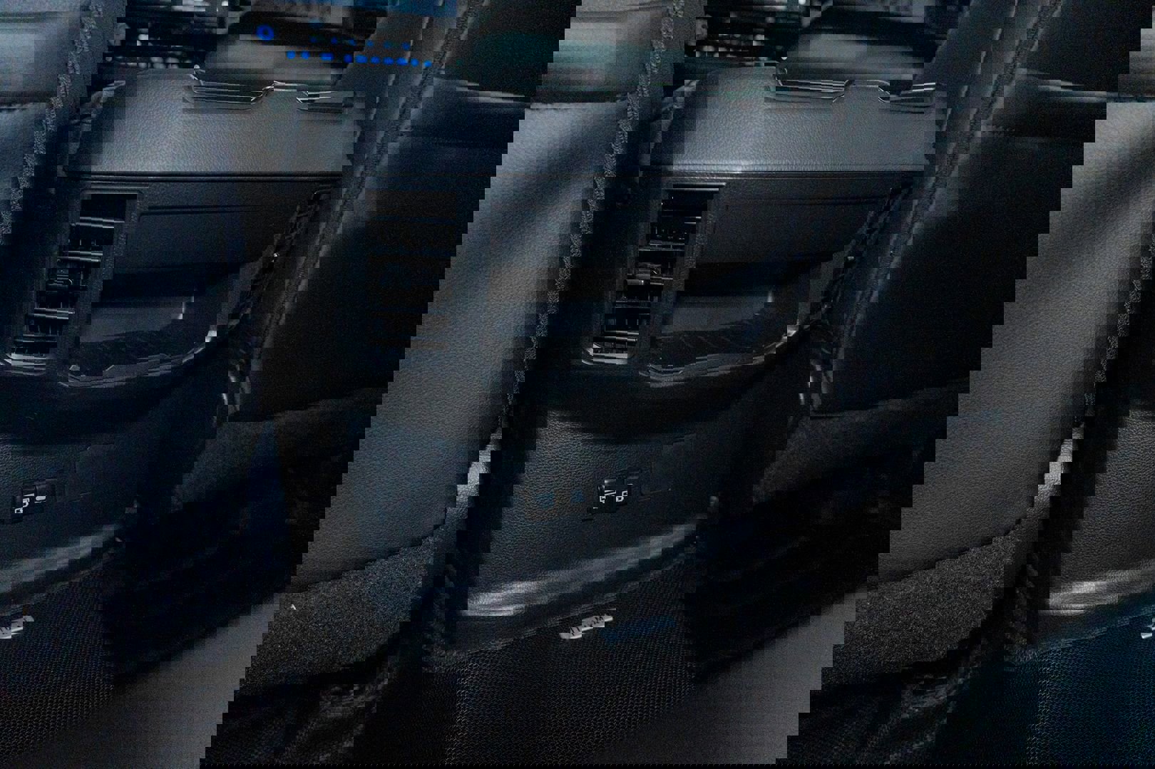 Used 2024 Toyota Tundra Limited image 40