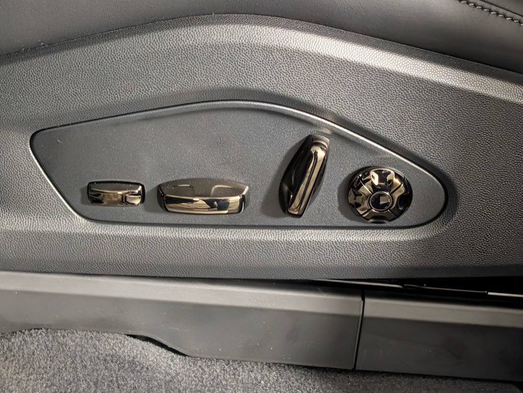 New 2026 Porsche Cayenne S AWD/4WD image 30