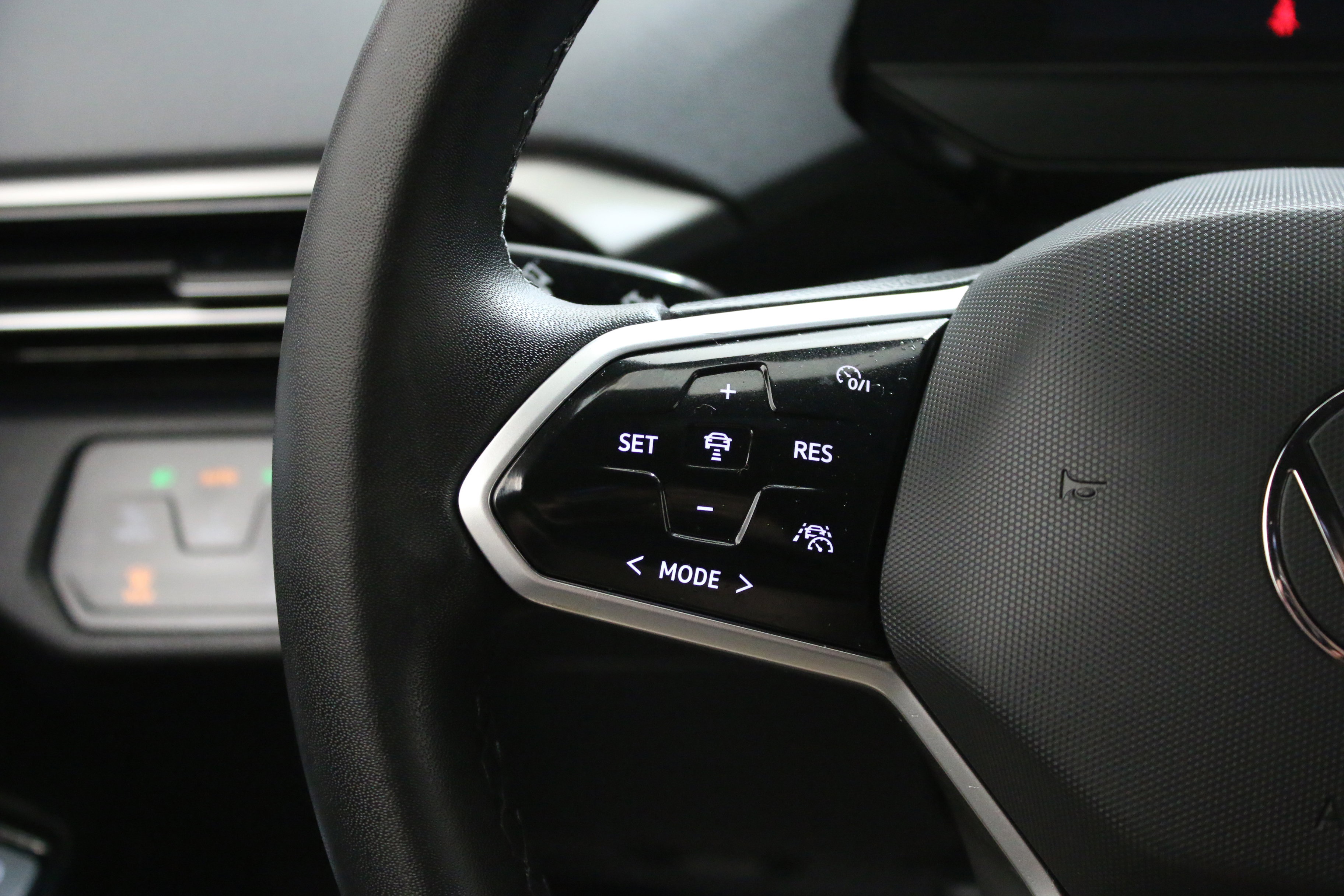 Used 2023 Volkswagen ID.4 Pro S image 14