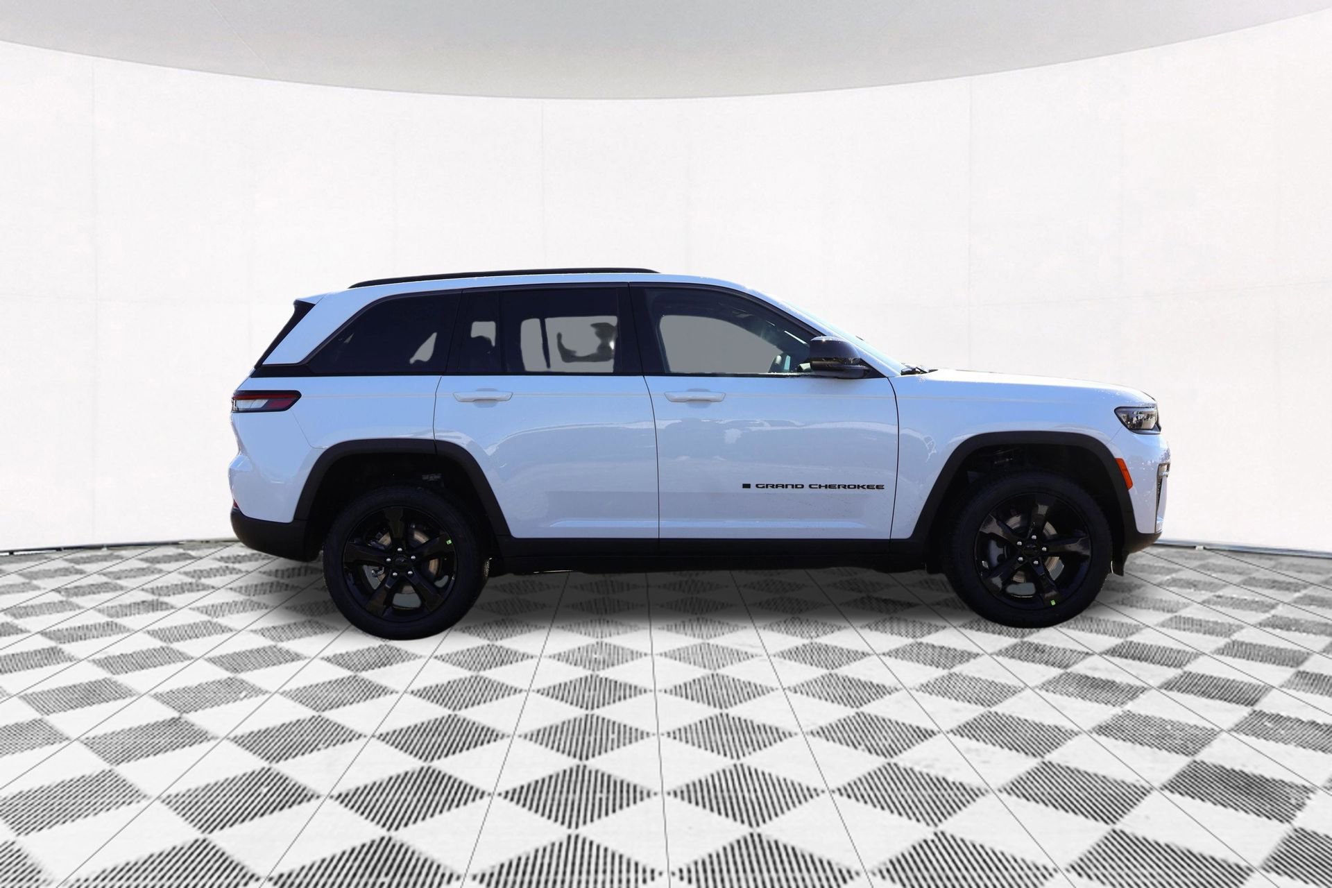 New 2026 Jeep Grand Cherokee Limited image 12