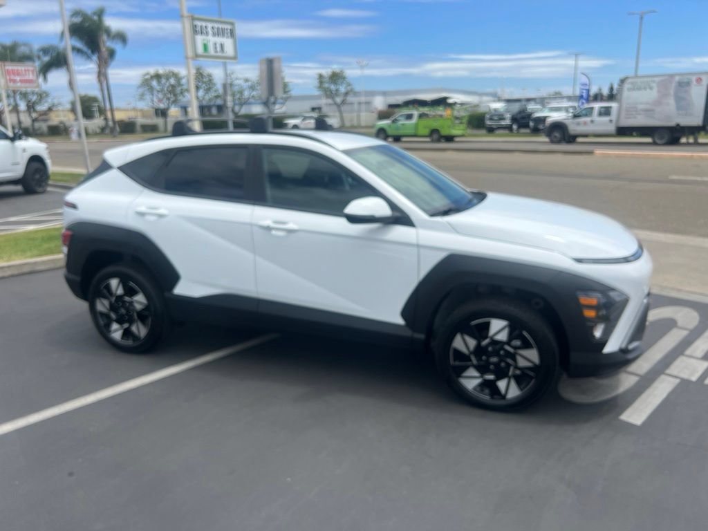 Used 2025 Hyundai Kona SEL AWD/4WD image 12