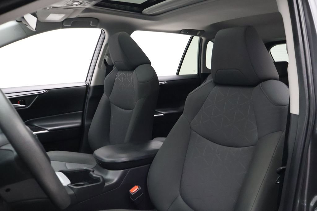 Used 2023 Toyota RAV4 XLE w/ Convenience Package image 13