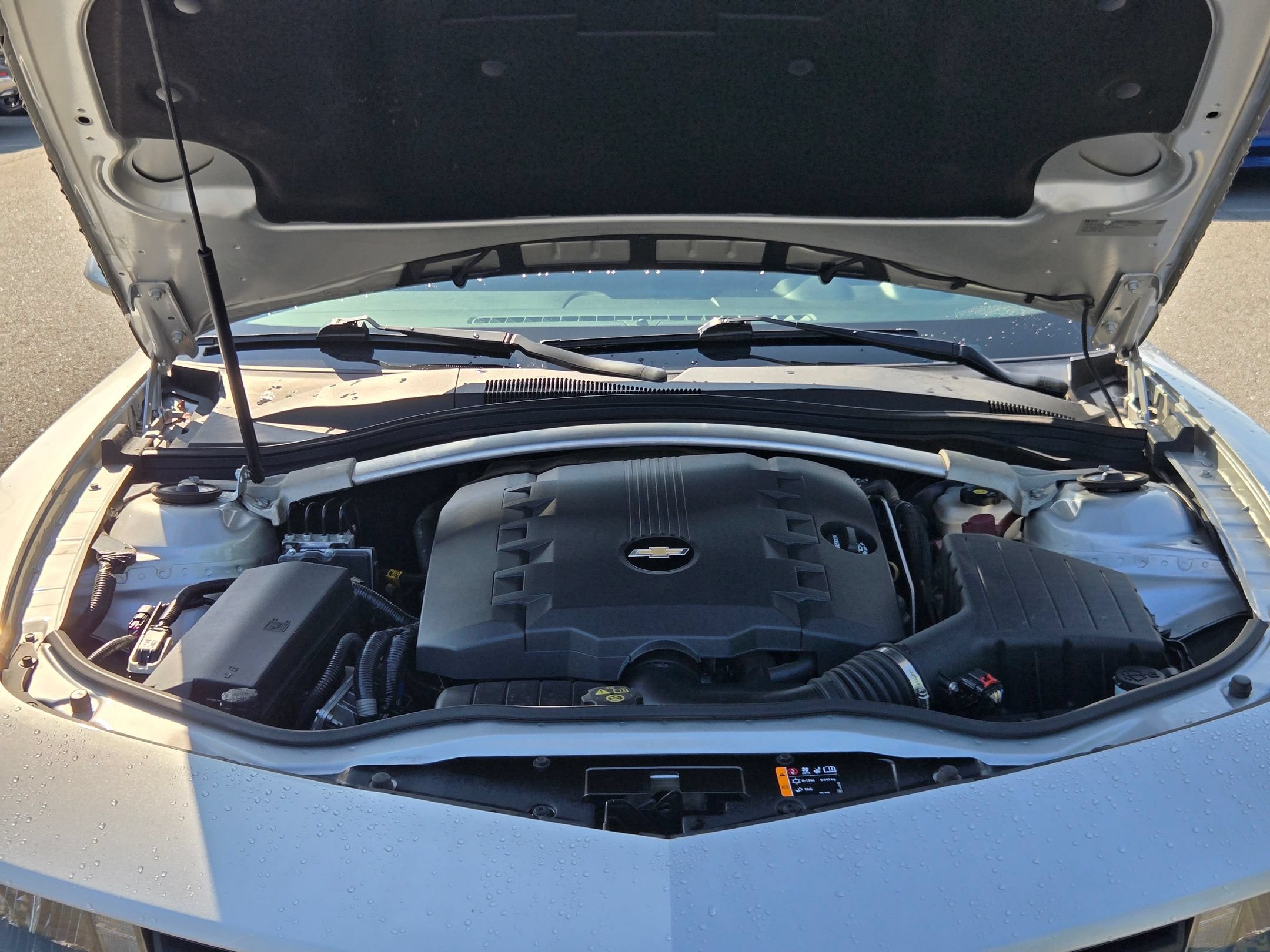 Used 2015 Chevrolet Camaro LT RWD image 19